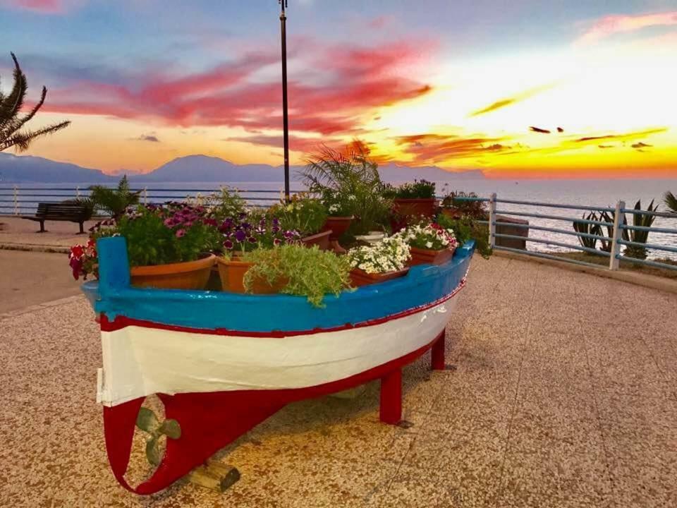 Case Vacanze Russo Trappeto (Sicily) Exterior foto